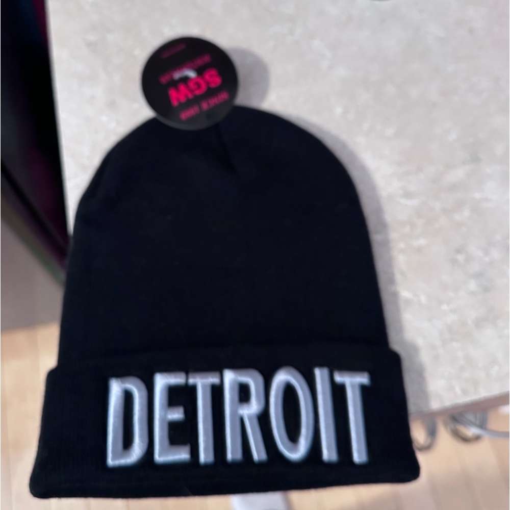 DETROIT beanie hat coed